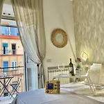 Mazzocchi House Welcome Wine Neapol