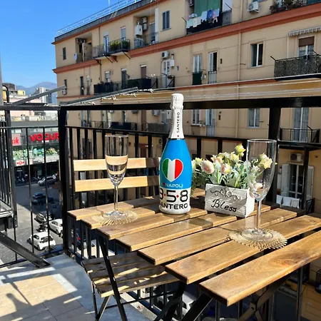 Mazzocchi House Welcome Wine شقة