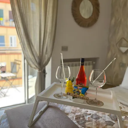 Mazzocchi House Welcome Wine نابولي