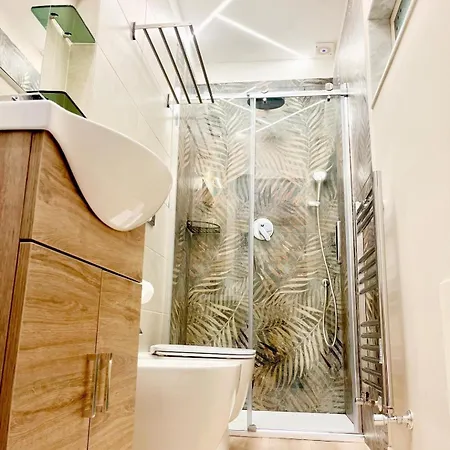 Mazzocchi House Welcome Wine * نابولي