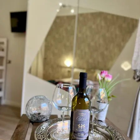 Mazzocchi House Welcome Wine شقة *