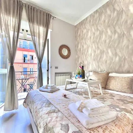 Appartamento Mazzocchi House Welcome Wine Napoli