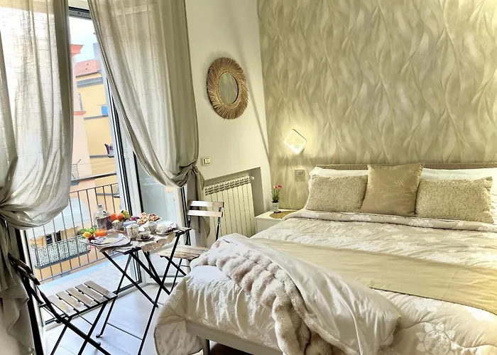 Mazzocchi House Welcome Wine Νάπολη